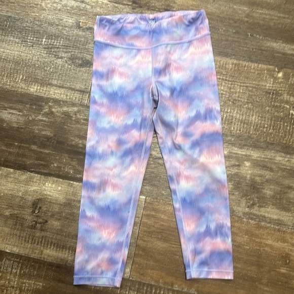 Athleta Girl Printed Chit Chat Capri Legging size XL/14 - Picture 3 of 6